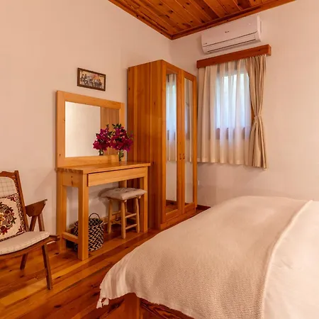 בית נופש Helios House *