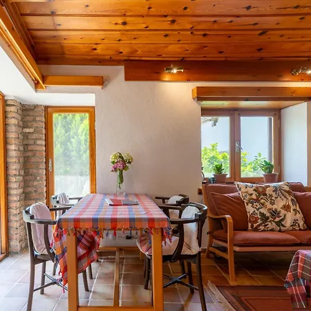 בית נופש Helios House סלצ'וק